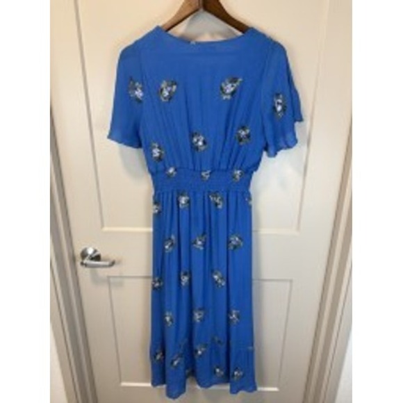 Kindred Blue Embroidered V-Neck Midi Dress Size Medium - Picture 3 of 8